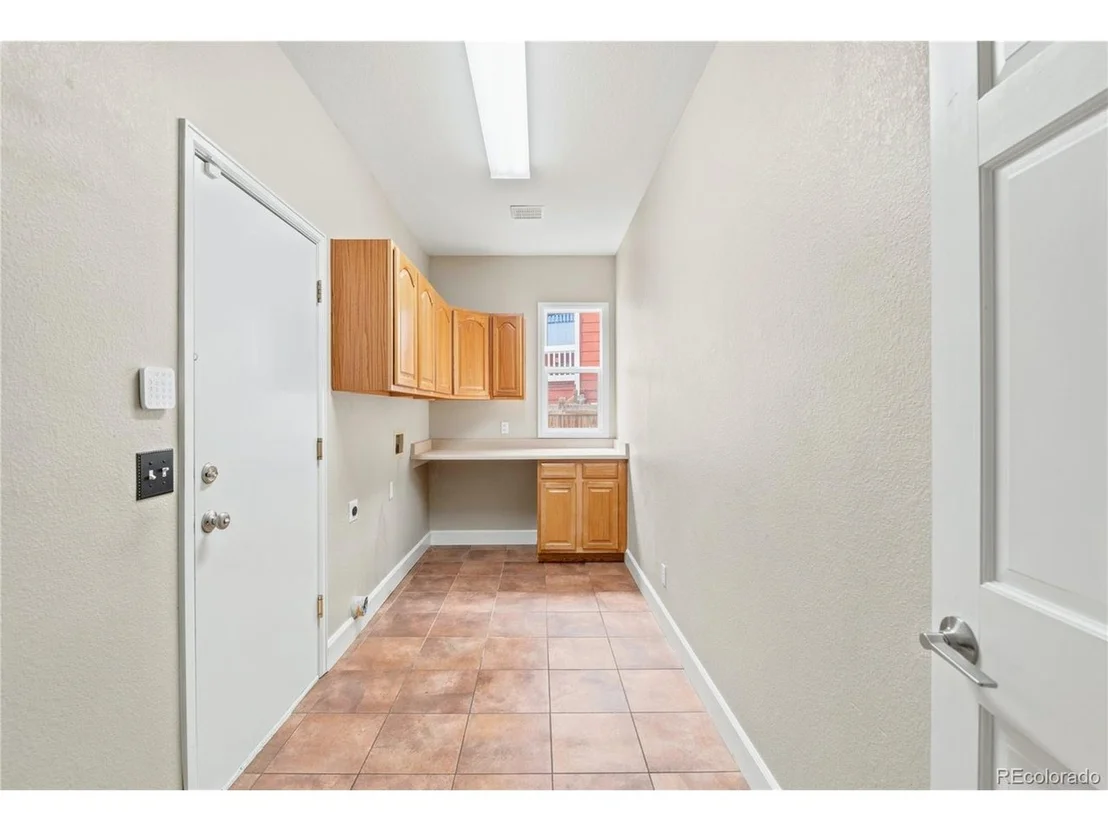 Photo of 424 Canyon Point Cir