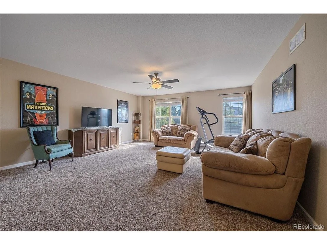 Photo of 11203 Coal Mine St
