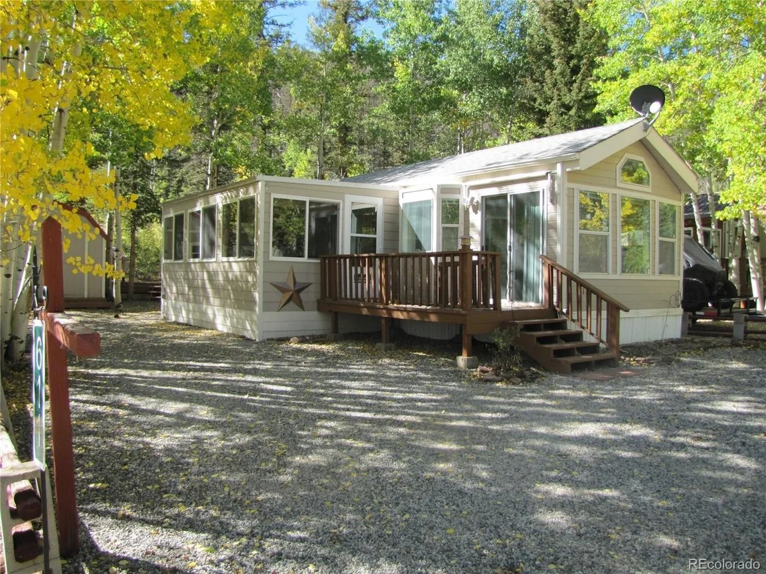 Photo of 611 Depot Dr