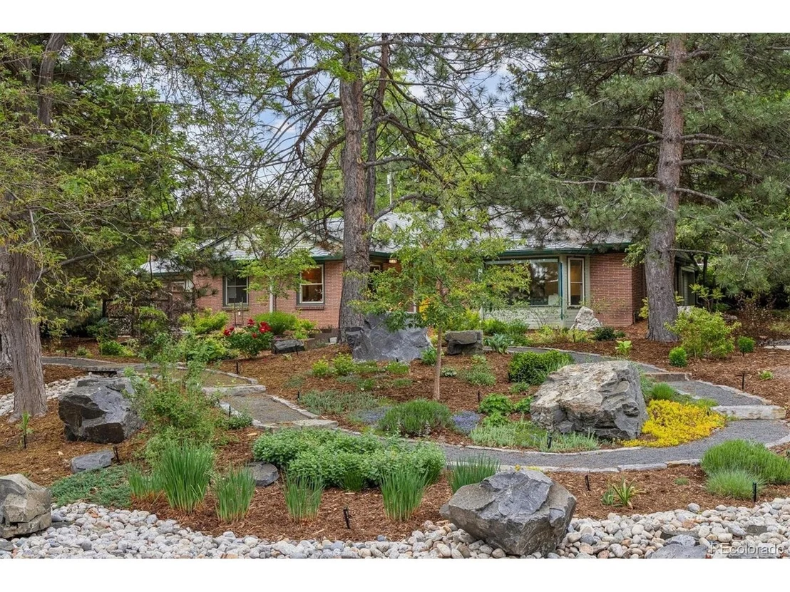 Photo of 4070 Field Dr