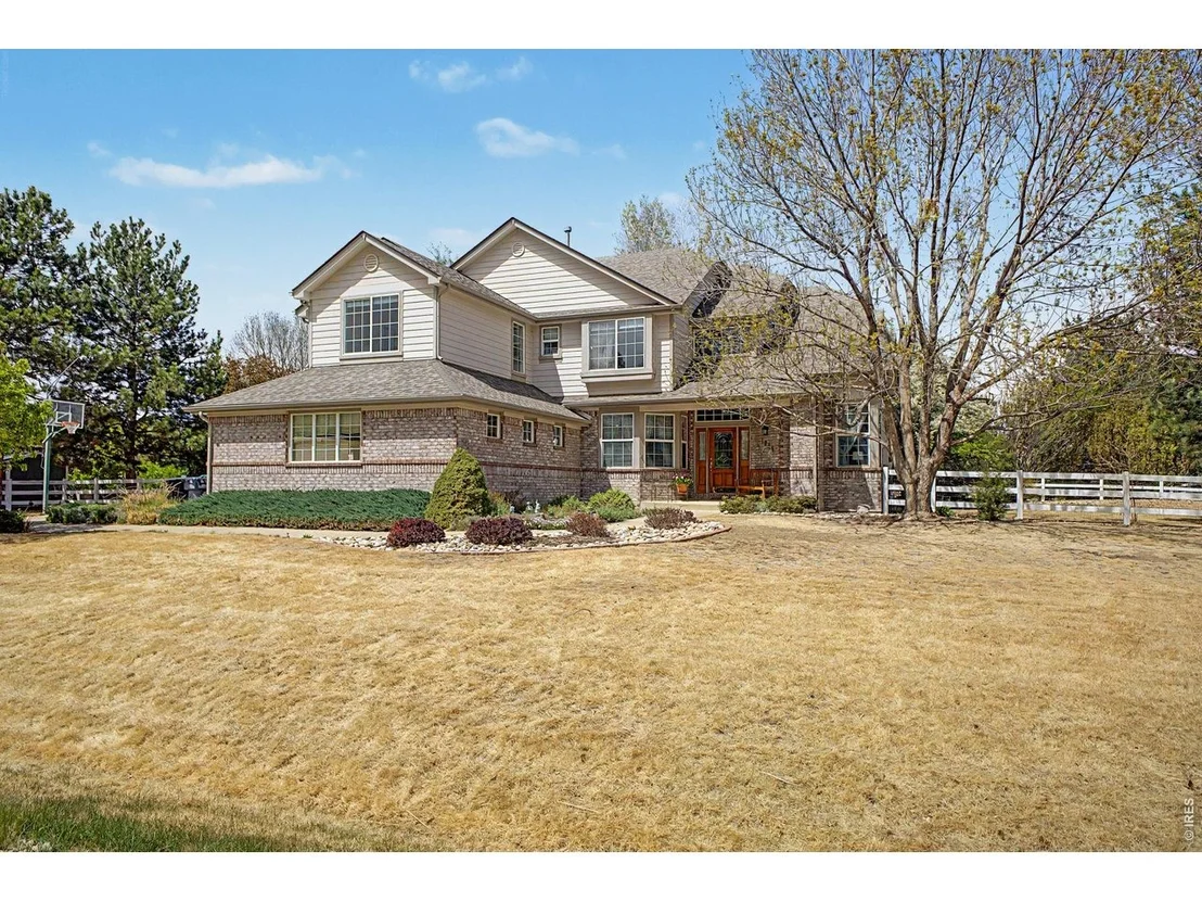 Photo of 1044 Willow Creek Cir