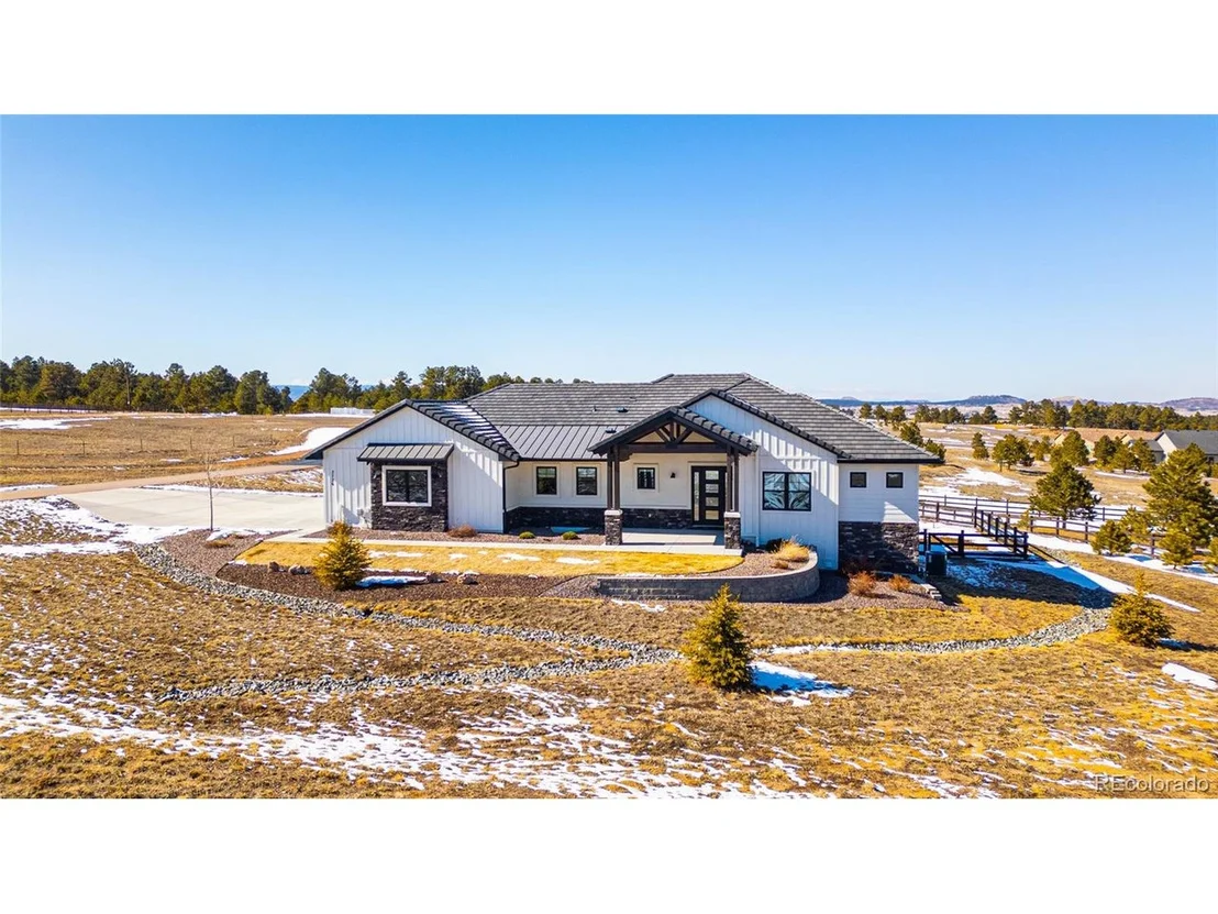 Photo of 3726 Pinehurst Cir