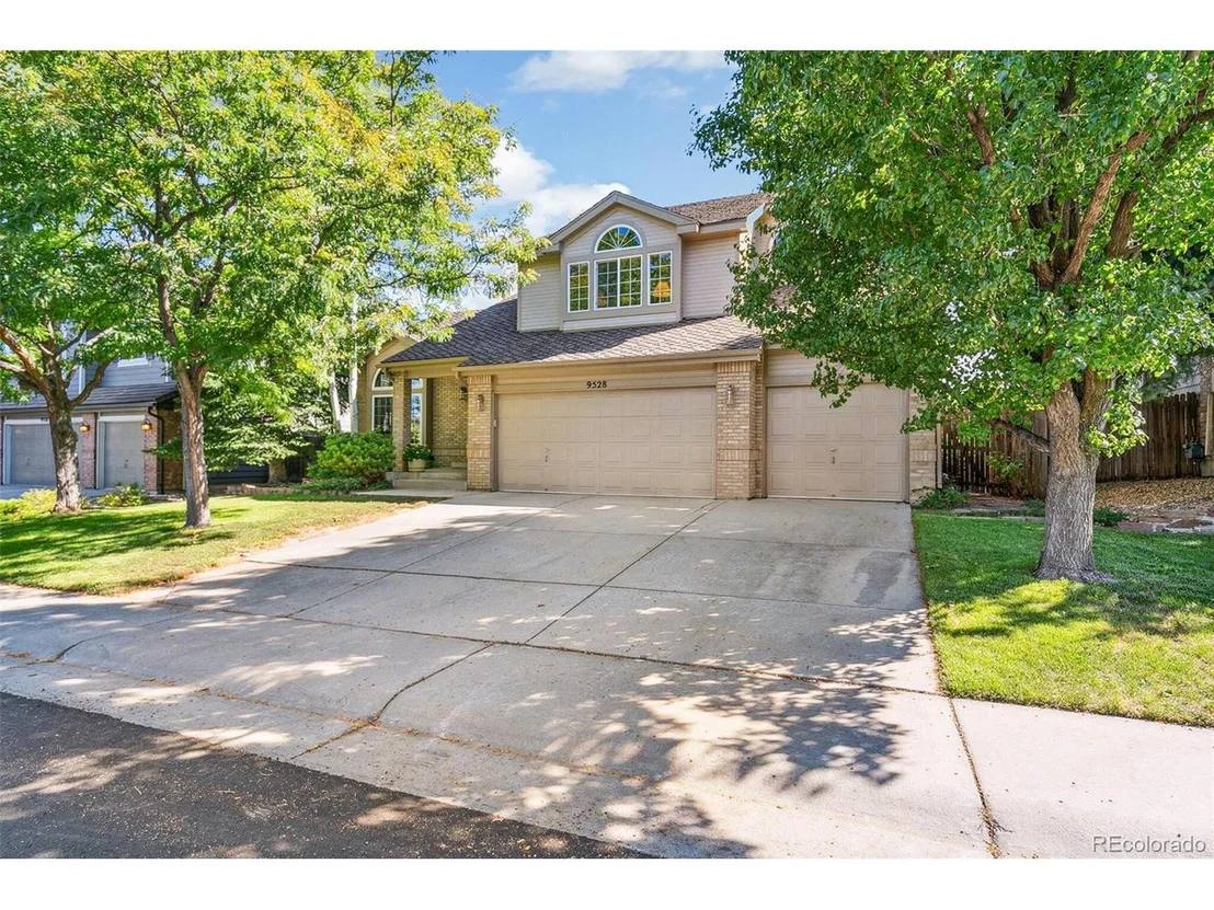 Photo of 9528 La Quinta Dr