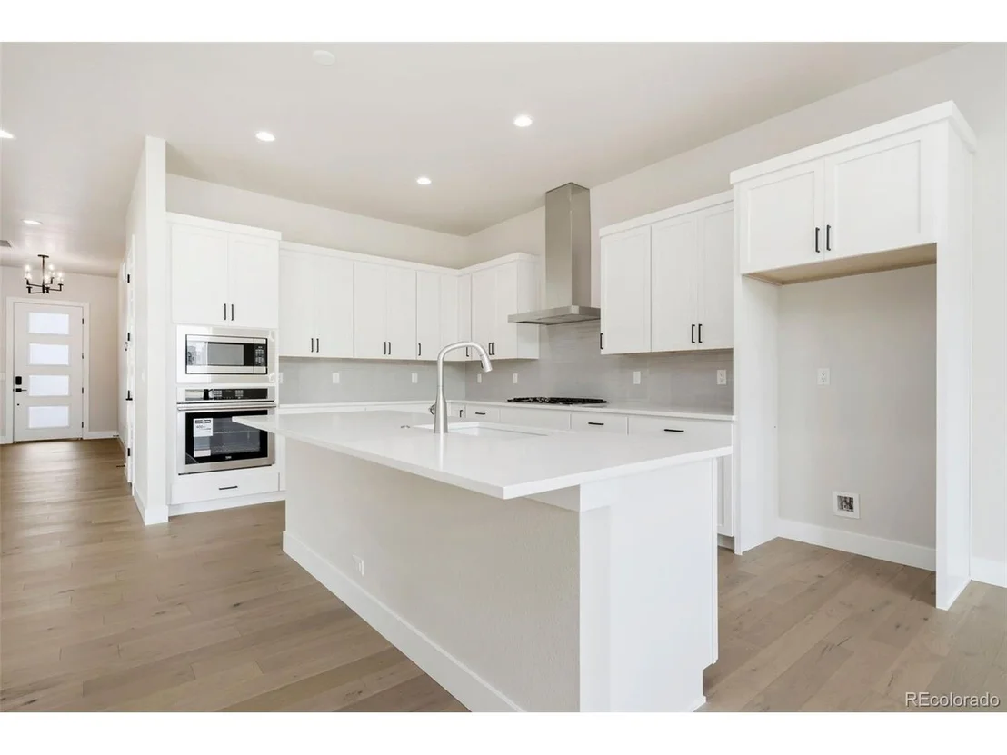 Photo of 1796 Barefoot Dr