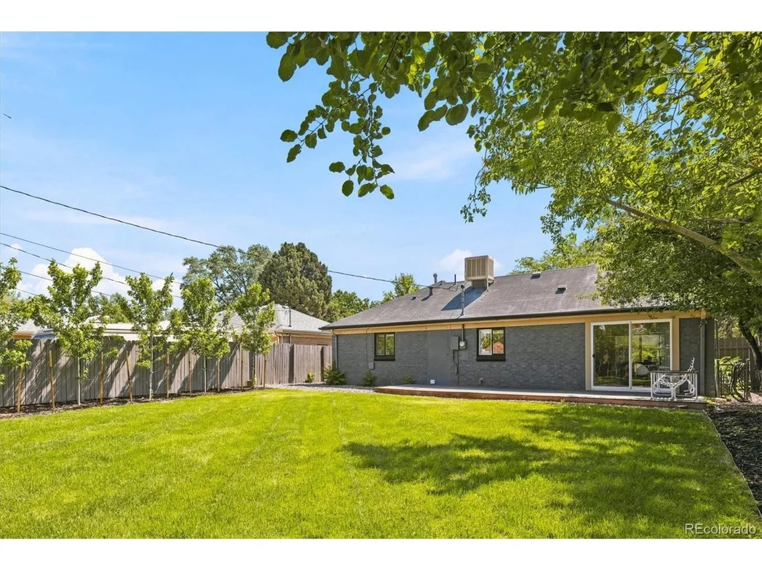 Photo of 2985 Eudora St