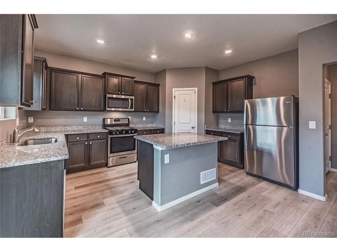Photo of 350 Spruce St
