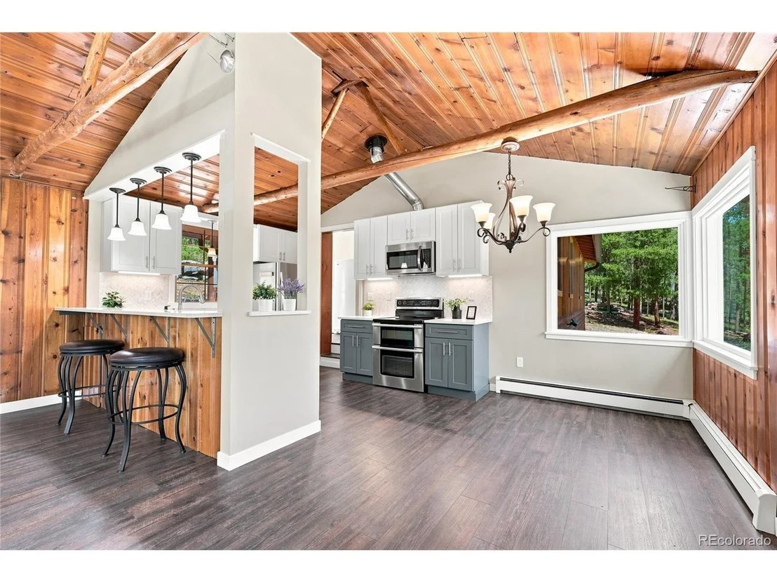 Photo of 356 Gold Rd