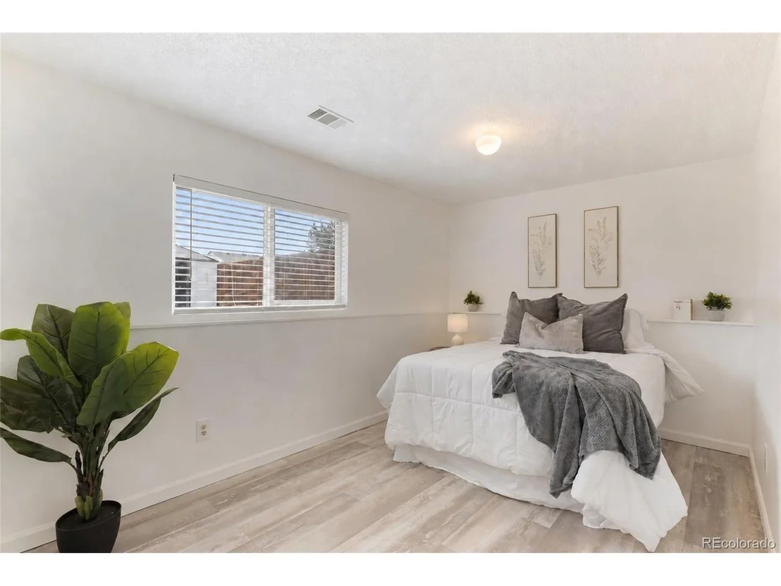Photo of 216 Jefferson Dr