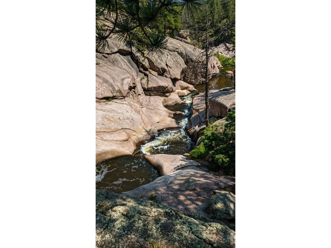 Photo of 80 Lookout Dr