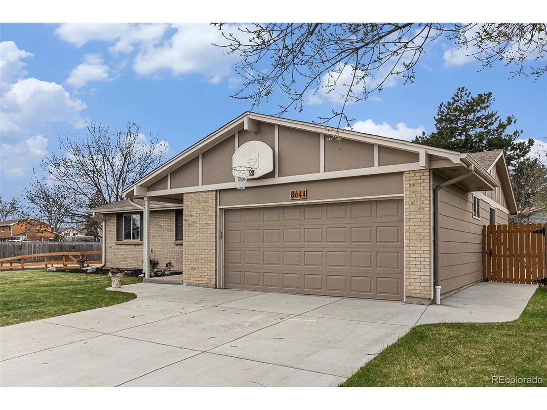 Photo of 8644 W 84th Cir