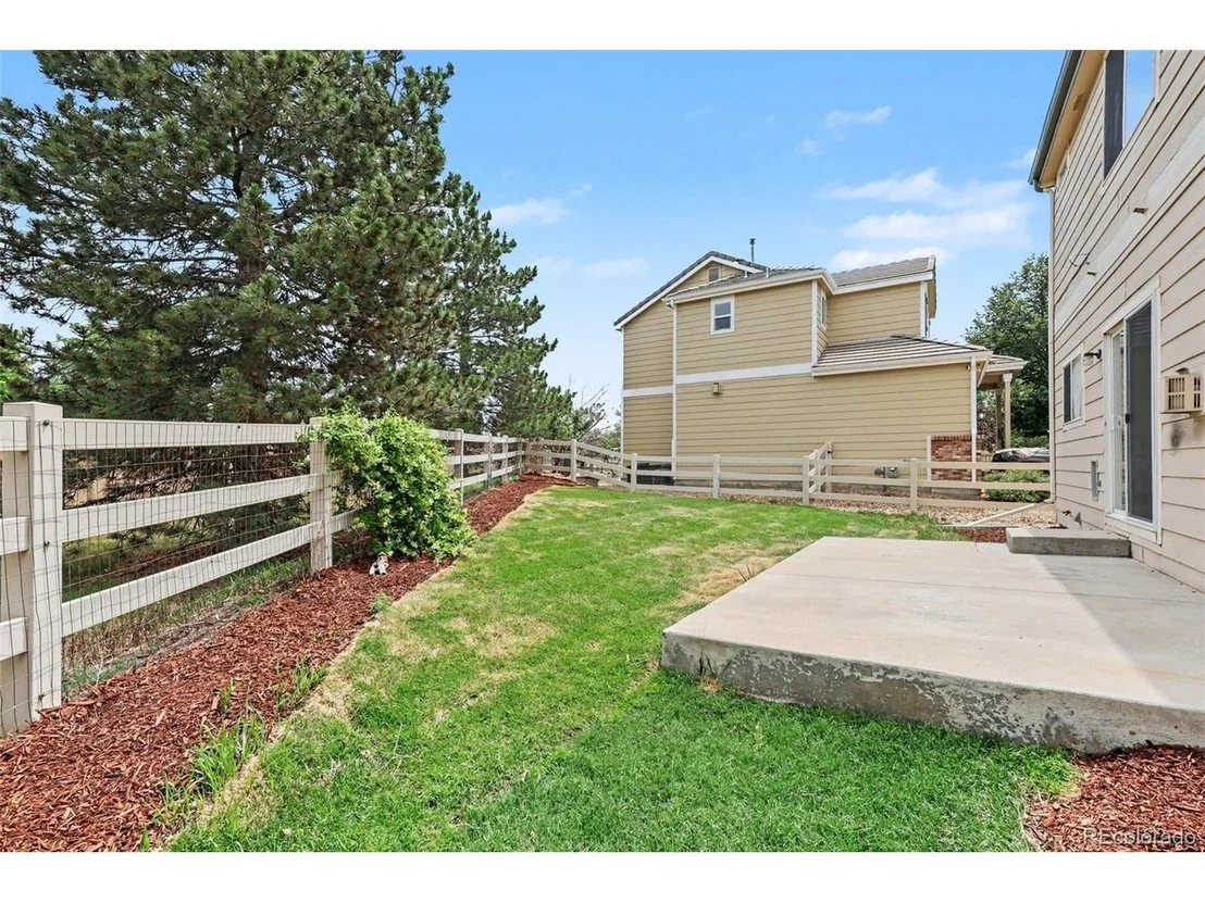 Photo of 14957 E Maple Pl