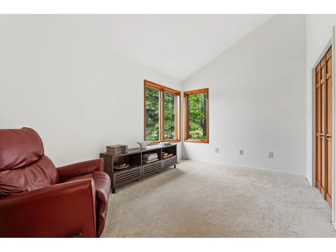 Photo of 6852 Peppertree Dr