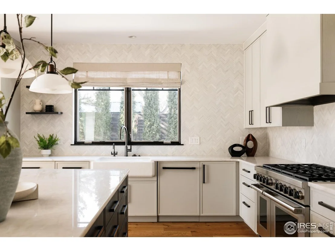 Photo of 1695 Orchard Ave