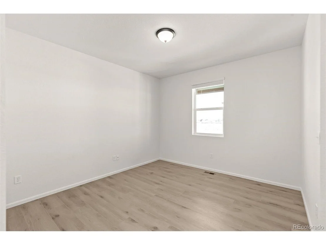 Photo of 47378 Bluebell Ave