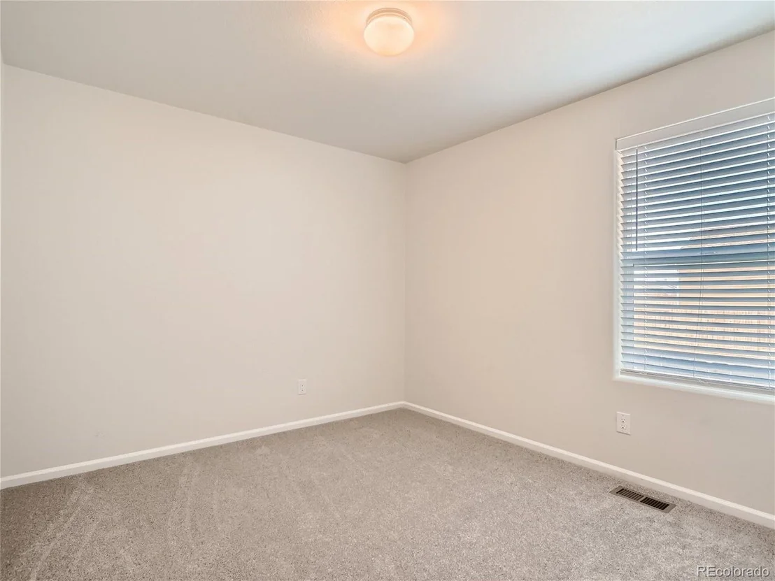 Photo of 47361 Lily Ave