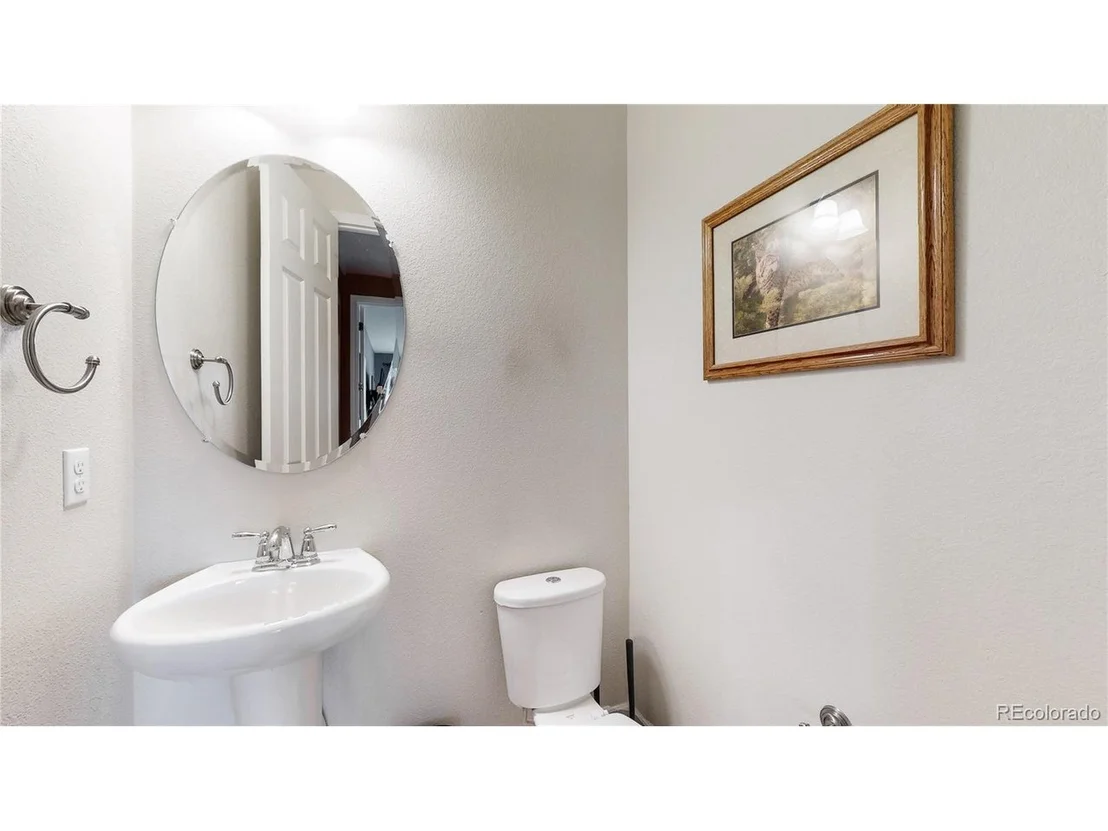 Photo of 23570 E Swallow Cir