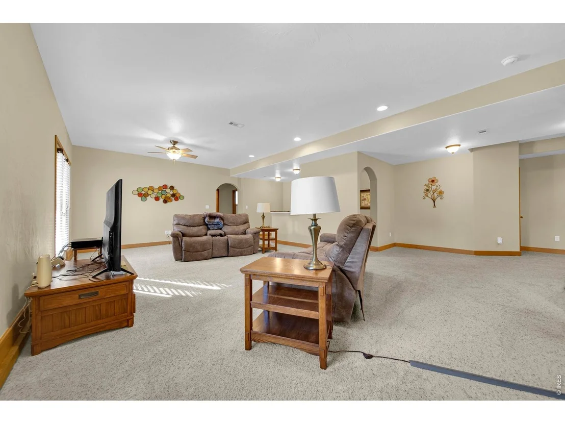 Photo of 48 Bachar Dr