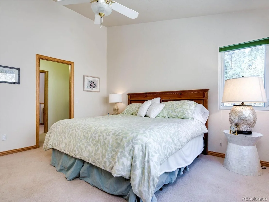 Photo of 180 Nuthatch Rd