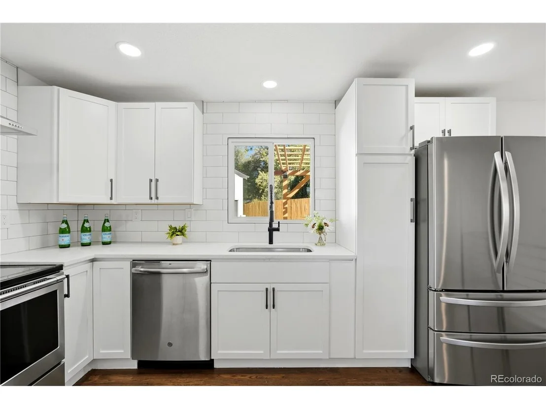 Photo of 5590 Clear Creek Dr