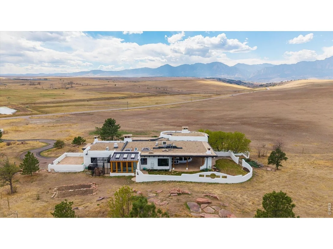 Photo of 6877 Marshall Dr