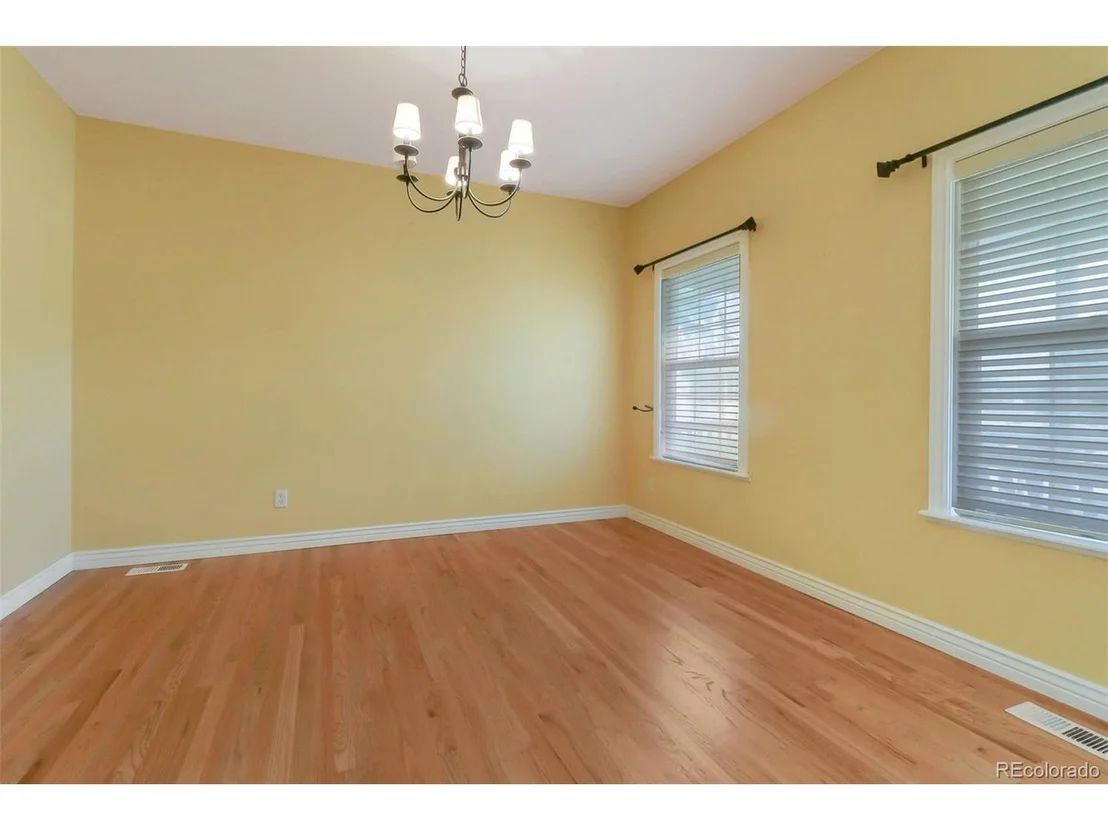 Photo of 125 52nd Ave