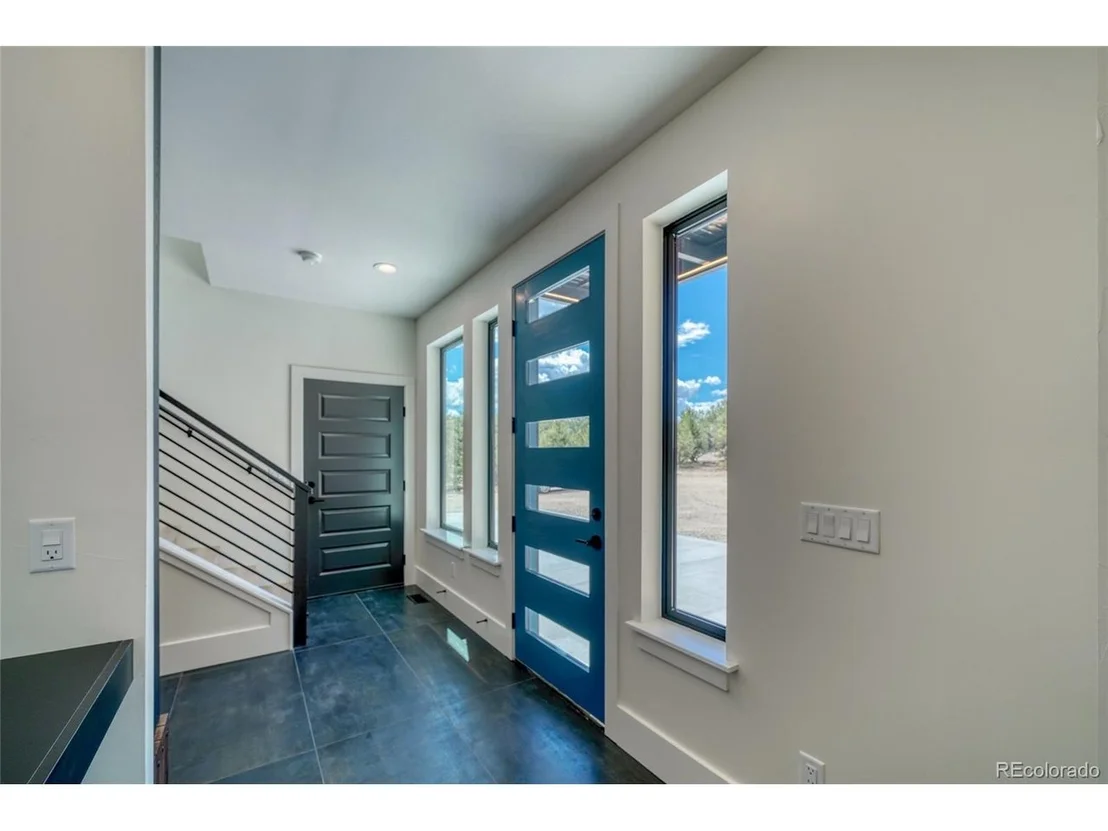 Photo of 10339 Outpost Ln