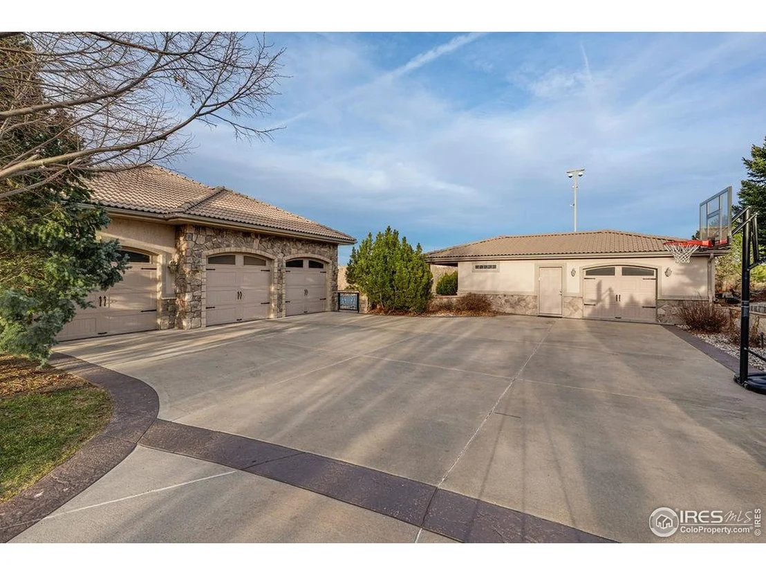 Photo of 46 Sunset Ln