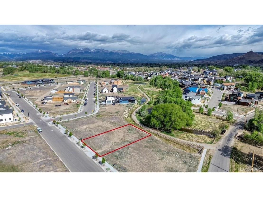 Photo of 274 Confluence Rd