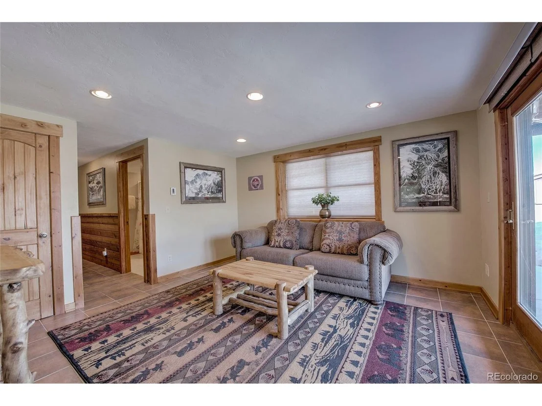 Photo of 64 Hideaway Ct
