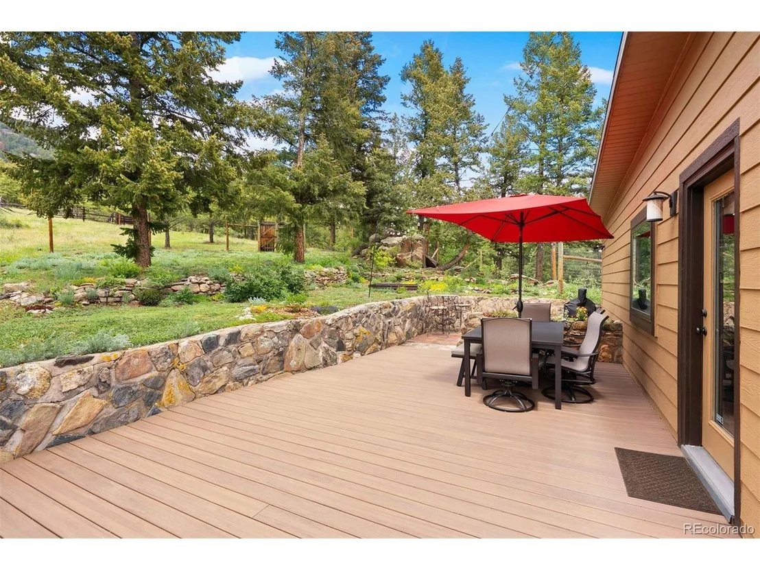 Photo of 187 Marion Dr