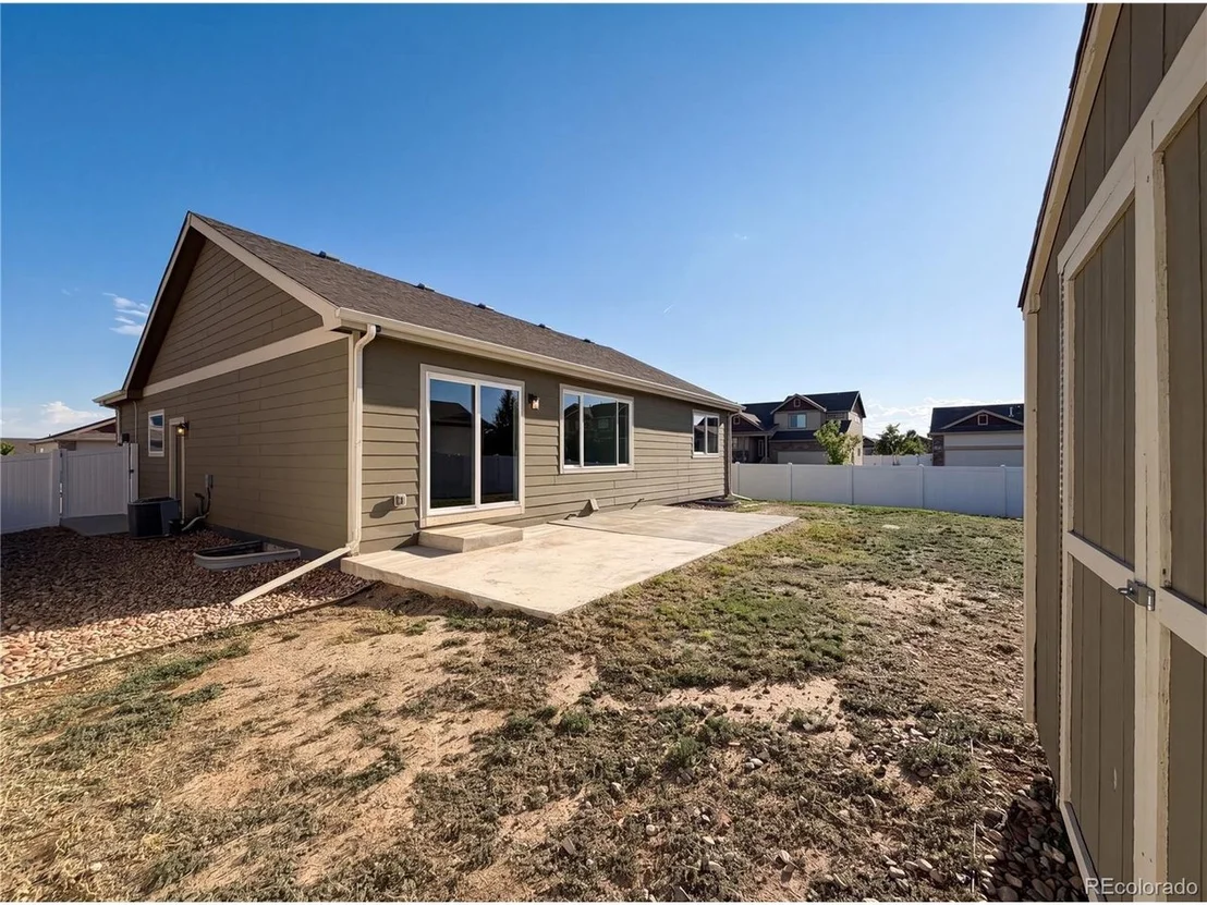 Photo of 948 Scotch Pine Dr