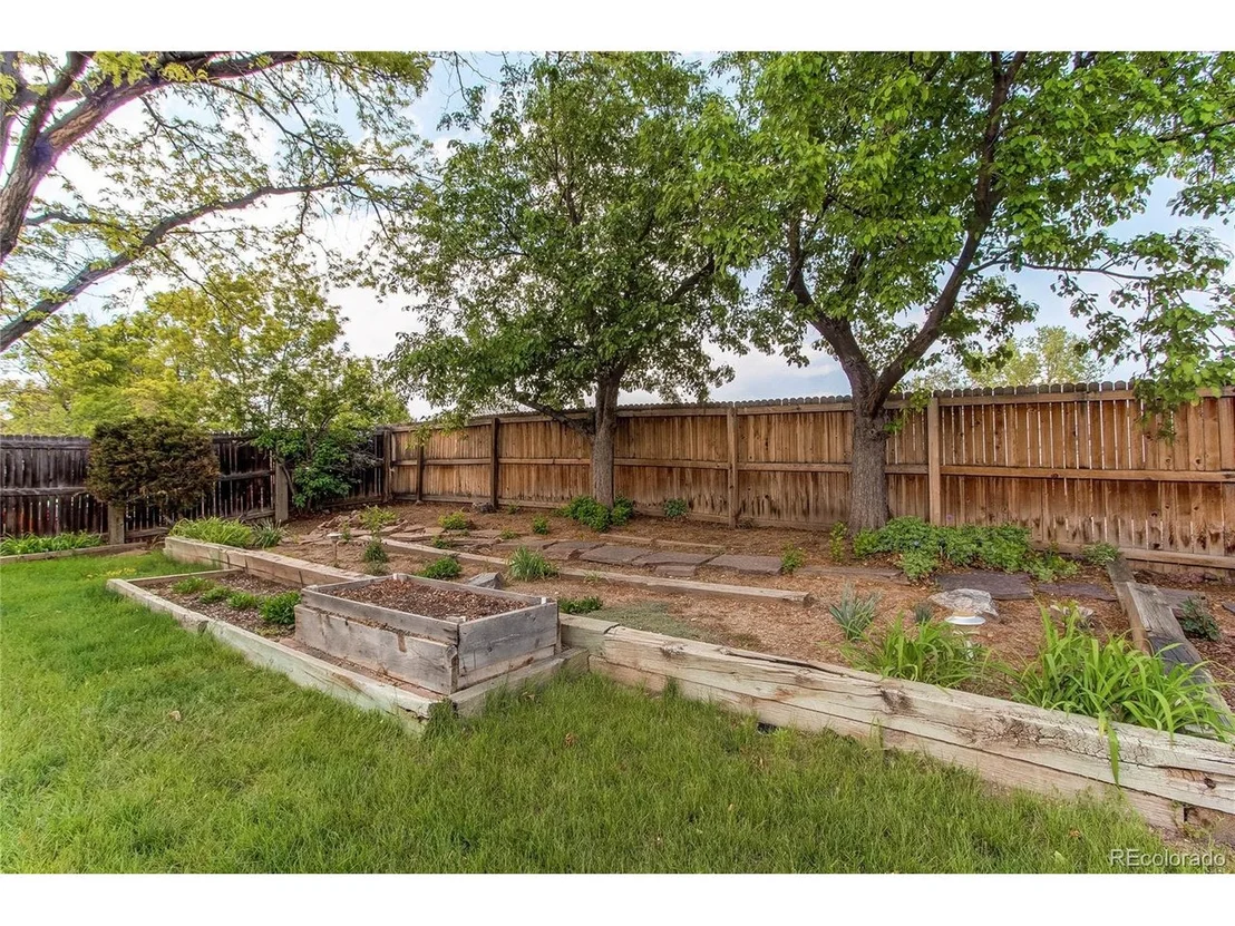 Photo of 2801 W 99th Cir