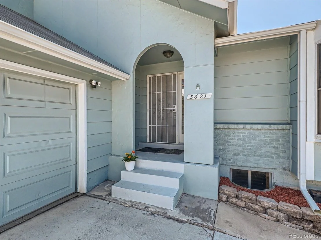 Photo of 5621 W 72nd Dr