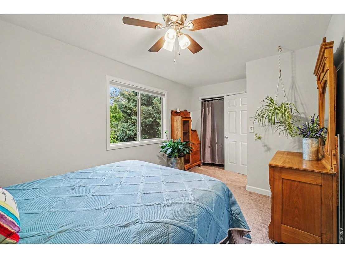 Photo of 1404 Willow Dr
