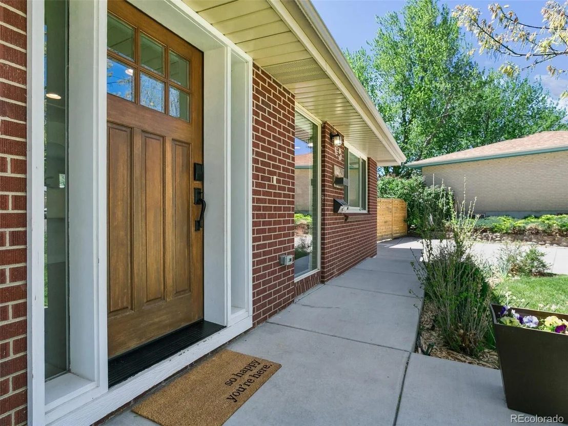 Photo of 207 Iowa Dr