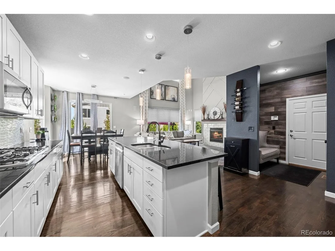 Photo of 329 Chapel Hill Dr