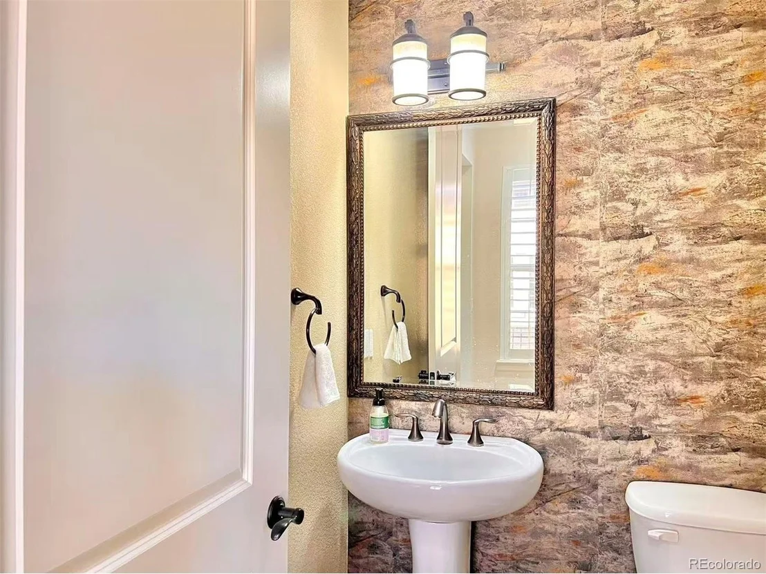 Photo of 10615 Montecito Dr