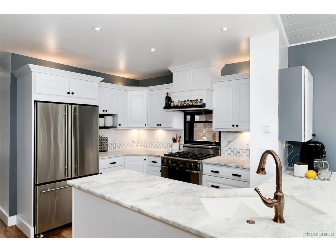 Photo of 3115 Lowell Blvd