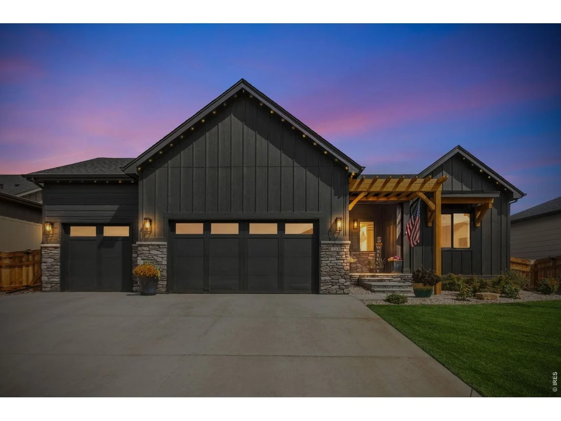 Photo of 843 Clydesdale Dr
