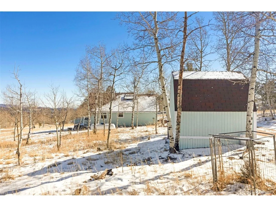 Photo of 560 S Pine Dr