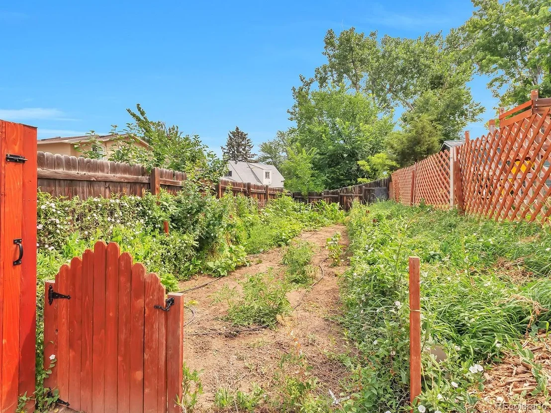 Photo of 9079 Cody Cir