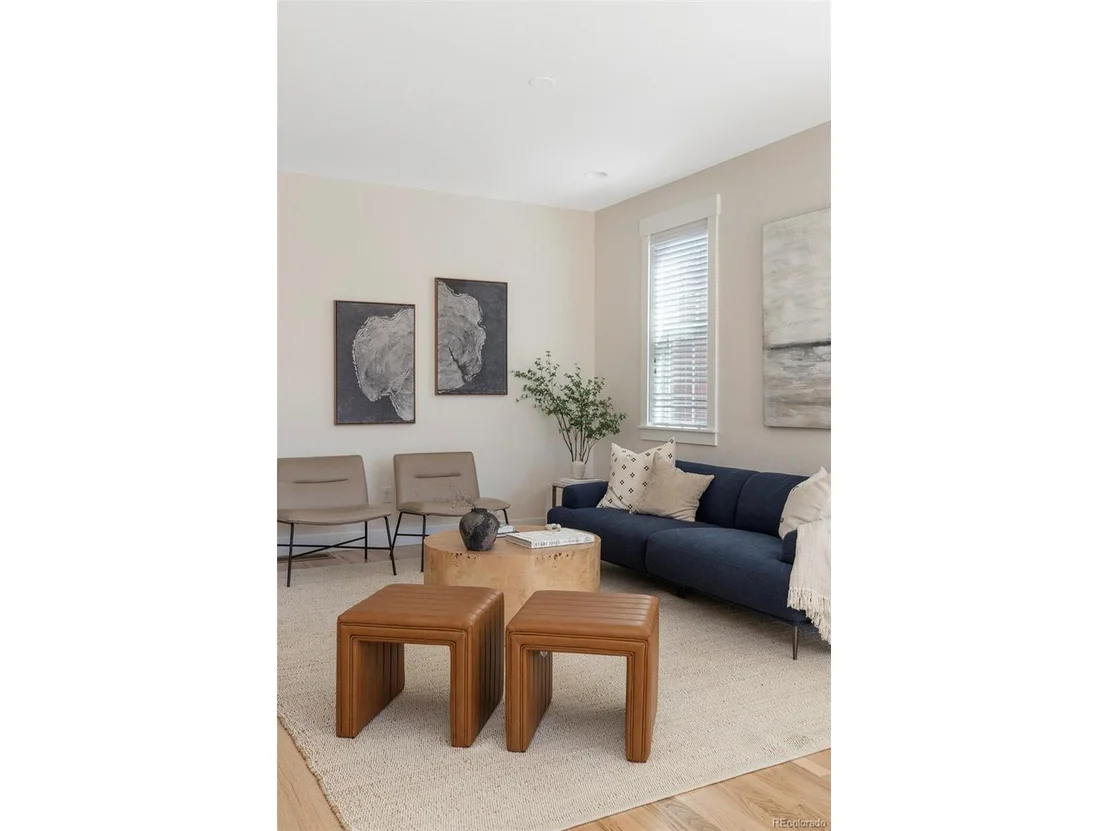 Photo of 2886 Twin Lakes Cir