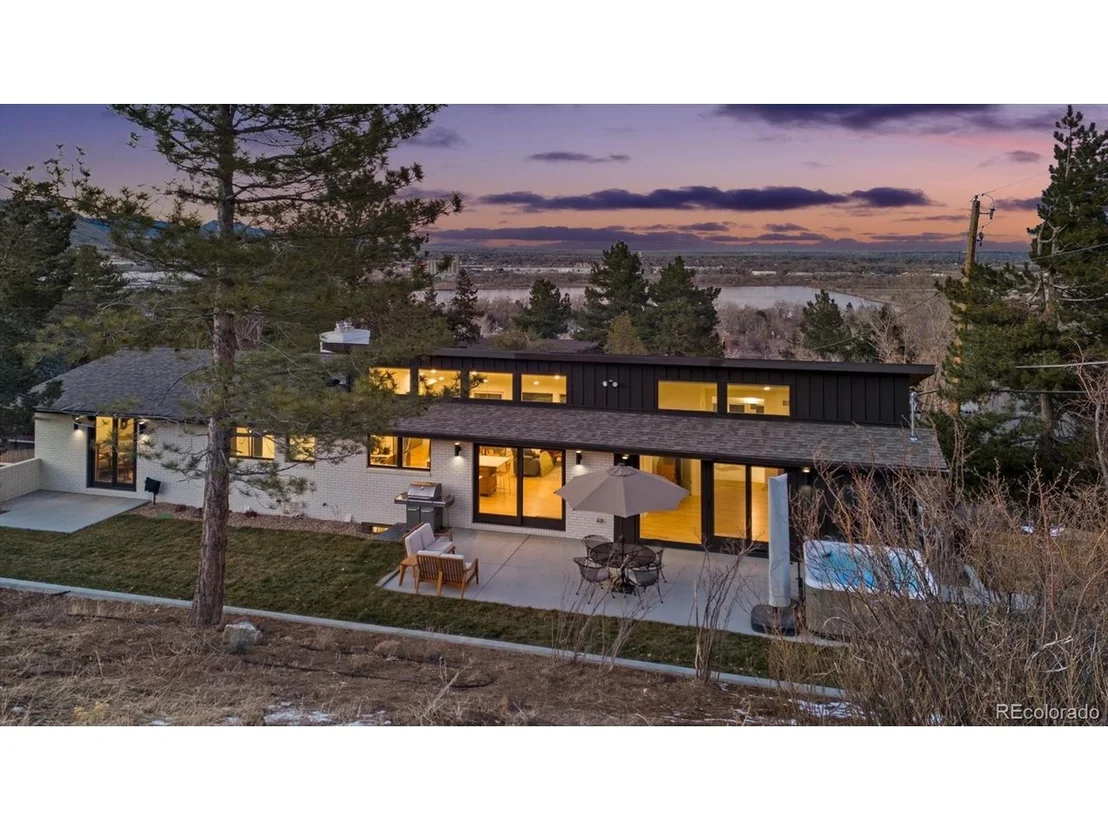Photo of 14800 Foothill Rd