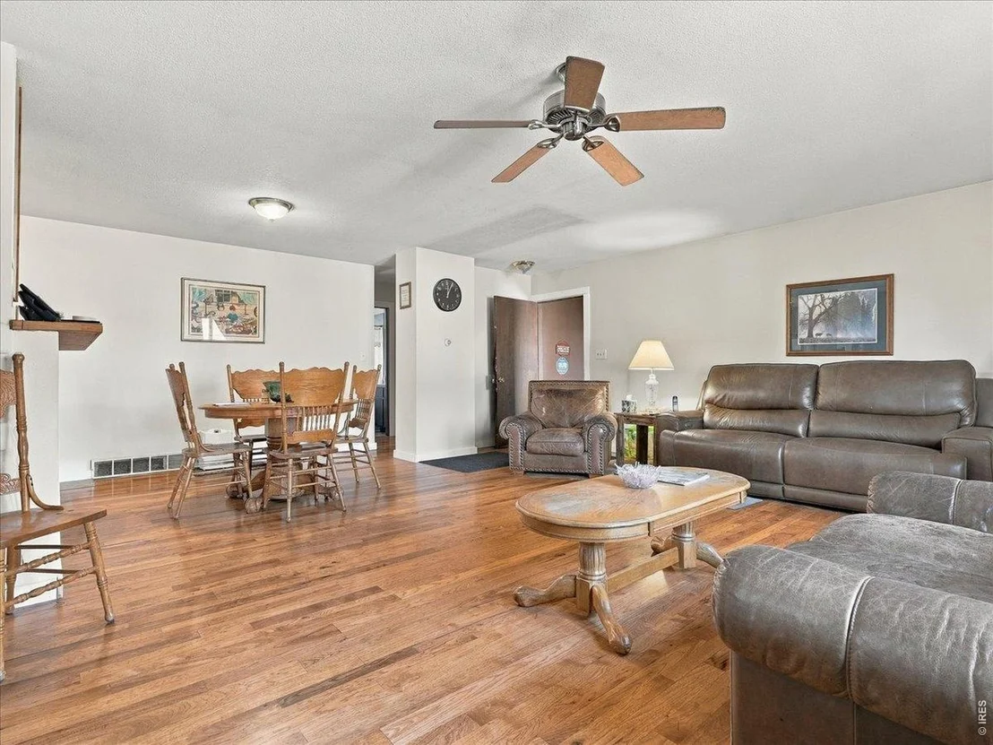 Photo of 11 Rochester Dr