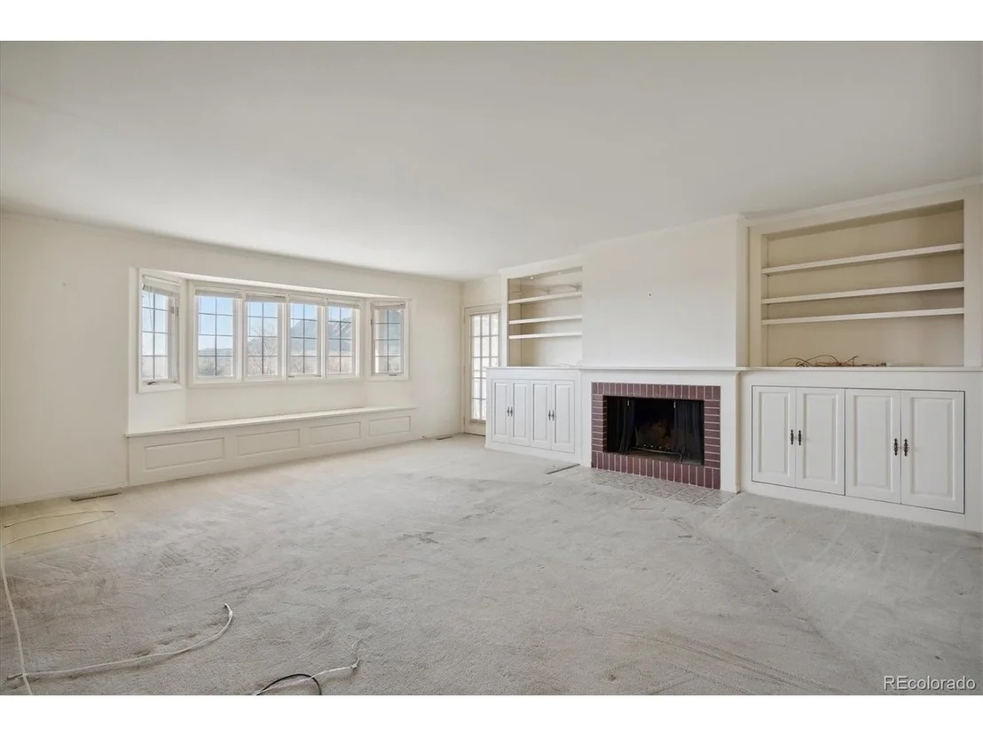 Photo of 3870 Cloverleaf Dr