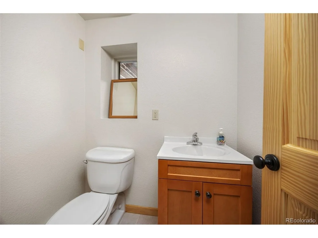 Photo of 253 Alpine Dr