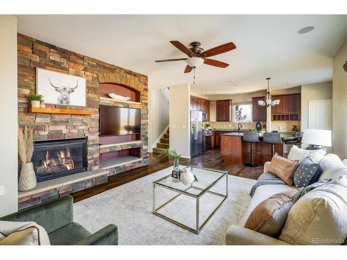 Photo of 4939 Silver Feather Cir