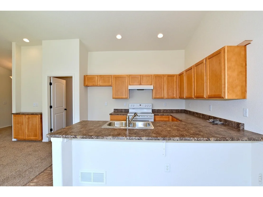 Photo of 524 85th Ave