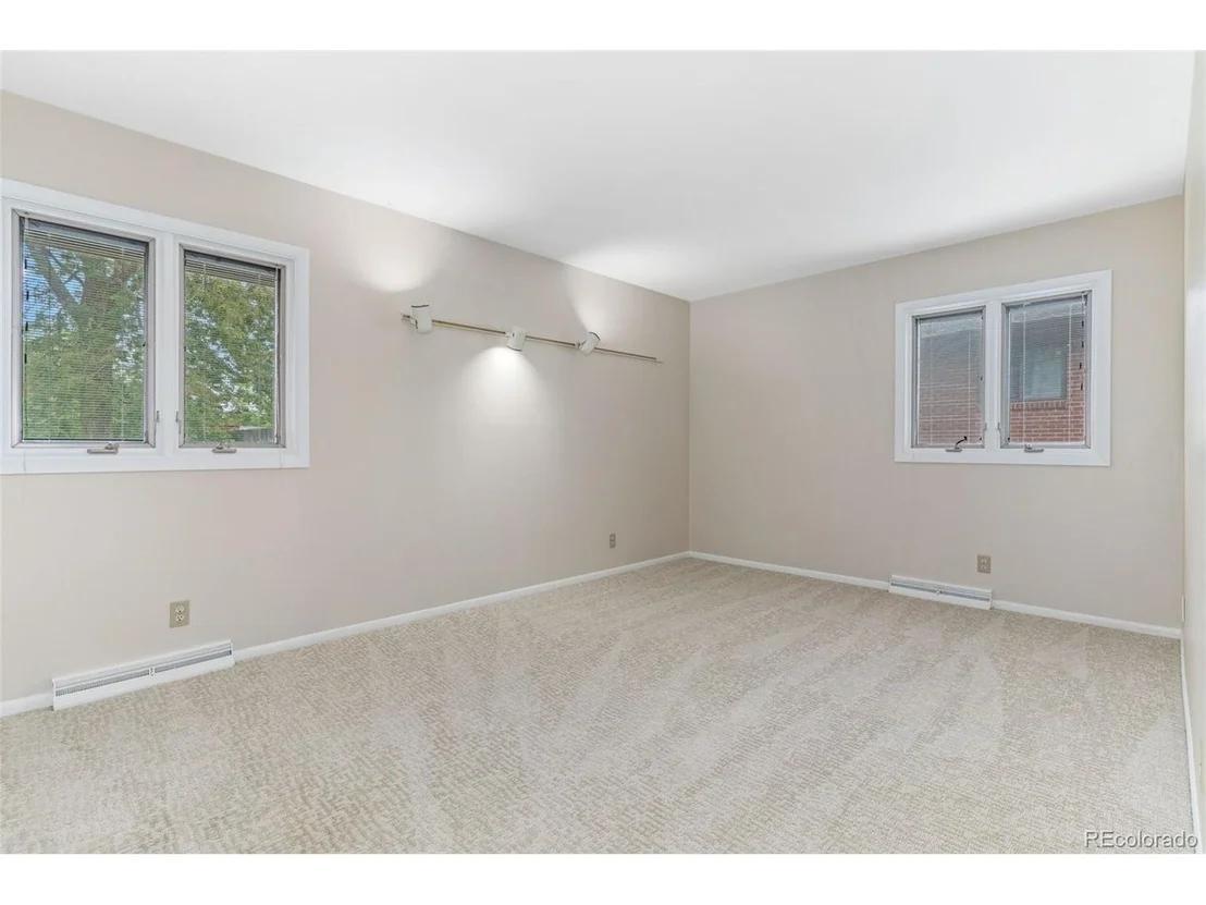 Photo of 5161 Laurel Ave