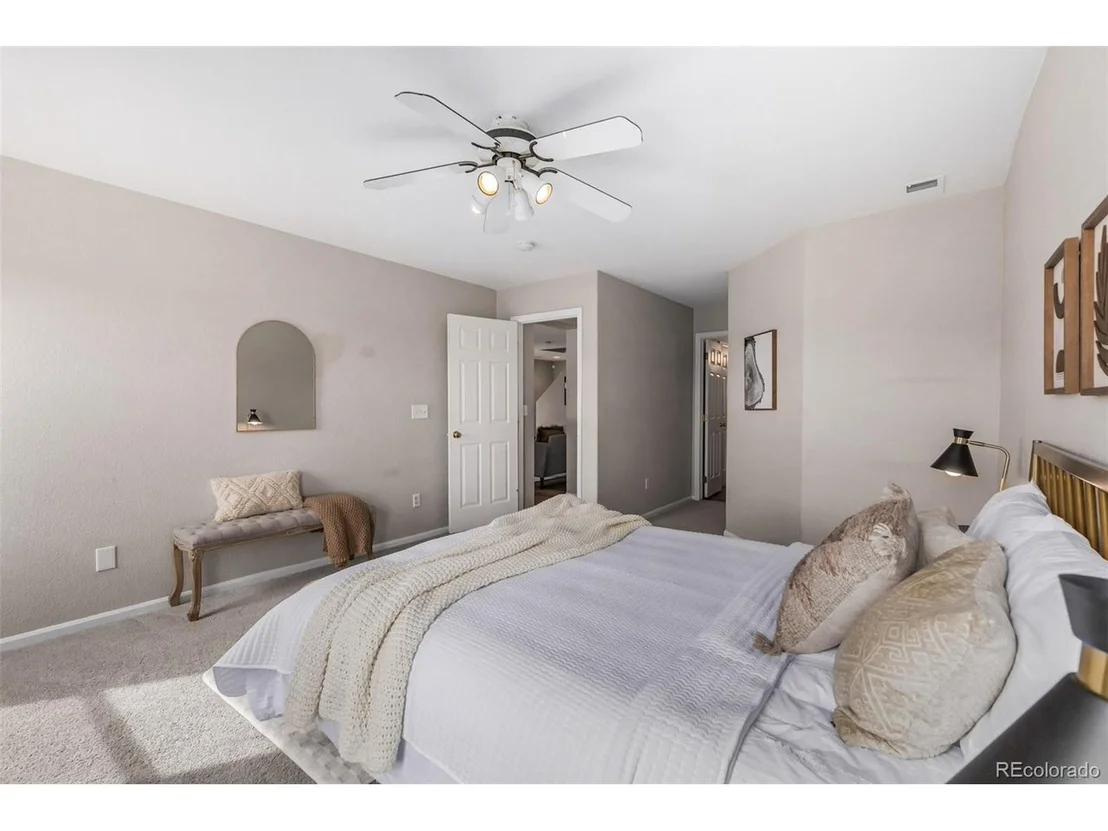 Photo of 452 E 78th Dr